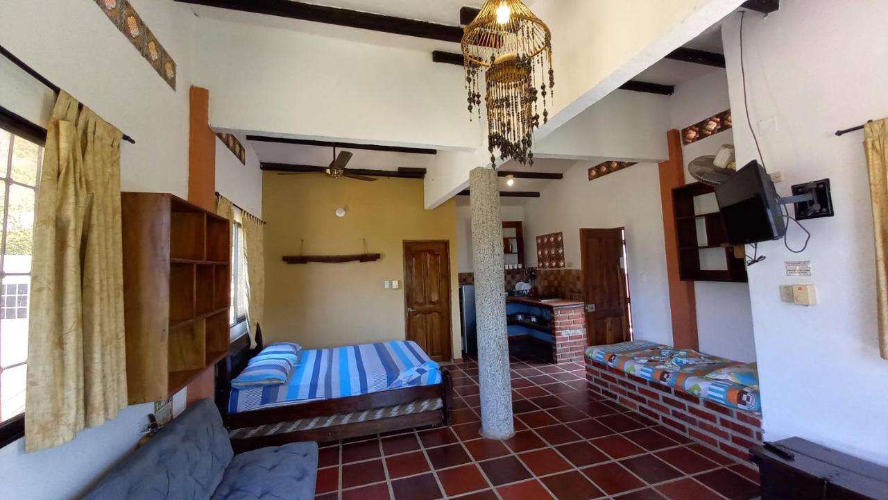 Hostal La Casa De Felipe Hostel Taganga Buitenkant foto